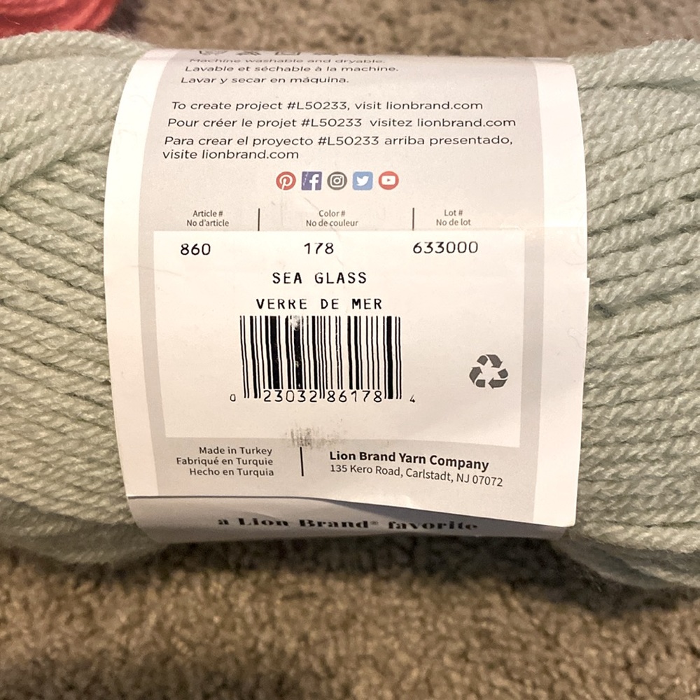 Lion Brand Vanna’s Choice Yarn - Picture 3 of 4